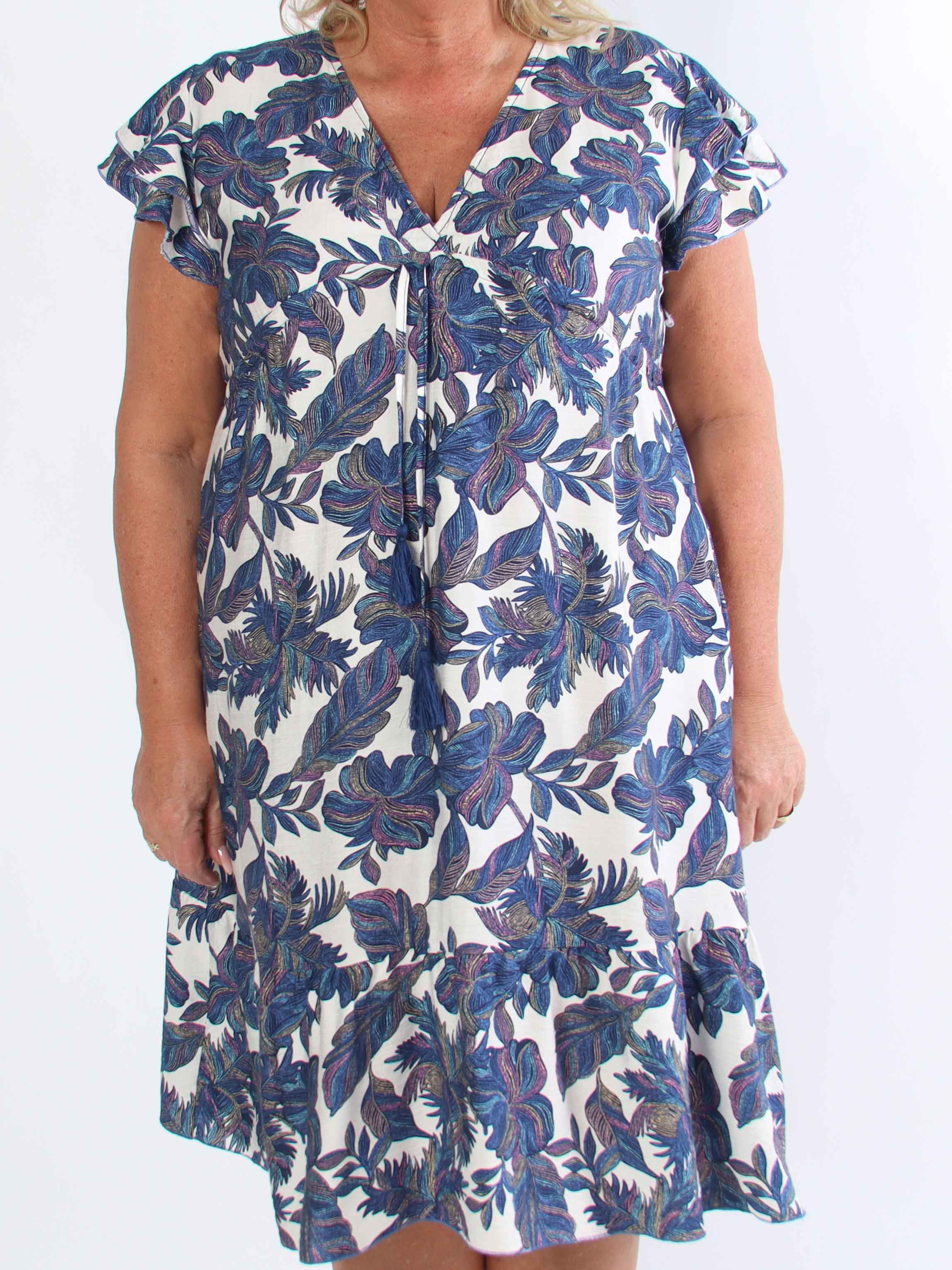 Nala - Plus size-klänning i viskos med knytband under bröstet